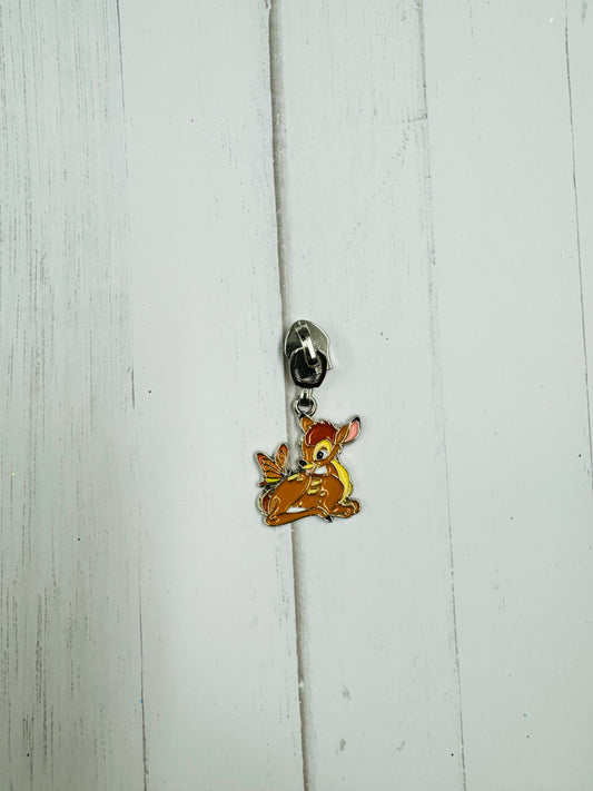 Deer Zipper pull