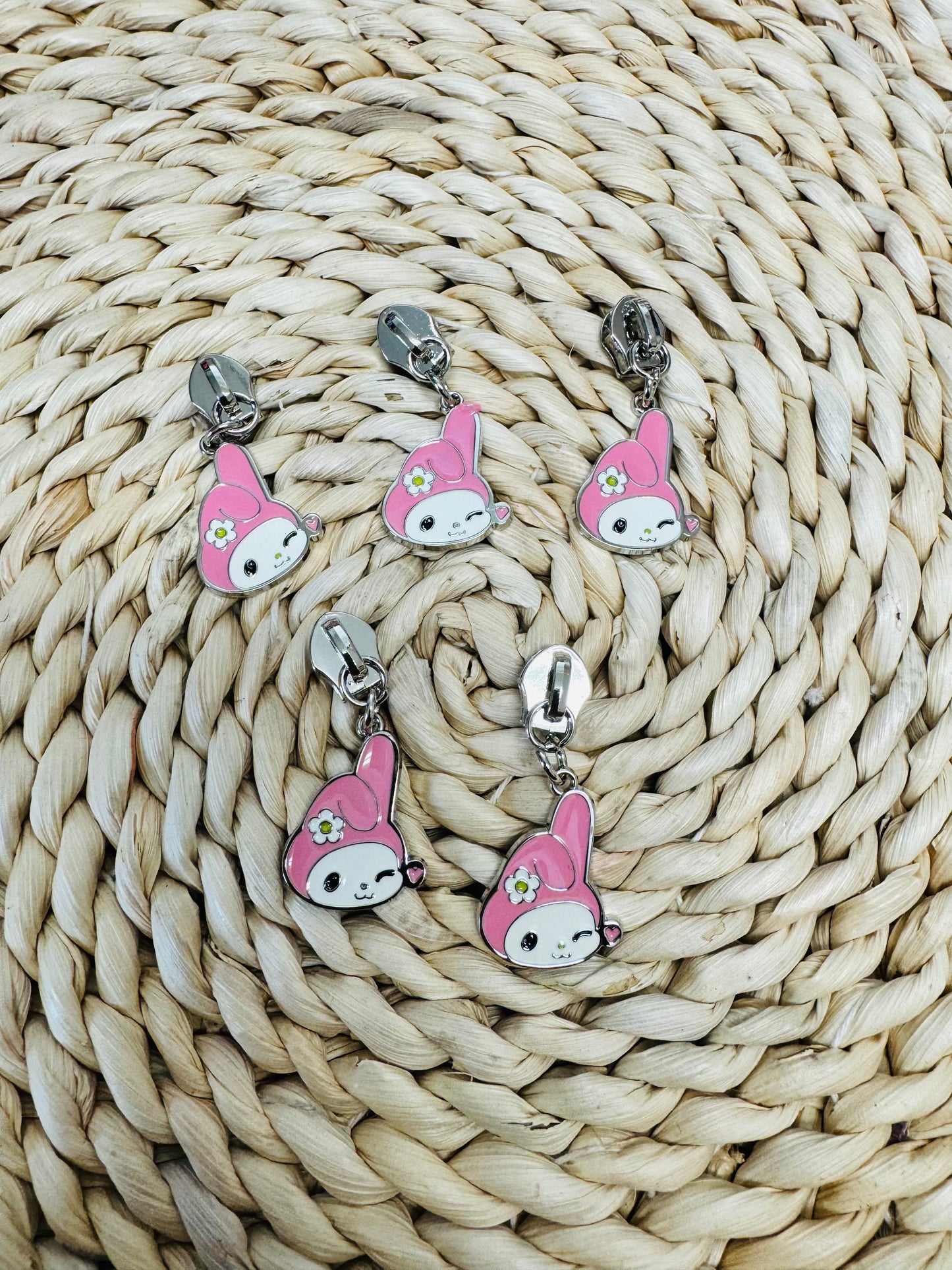 Pink Kawaii zipper pull